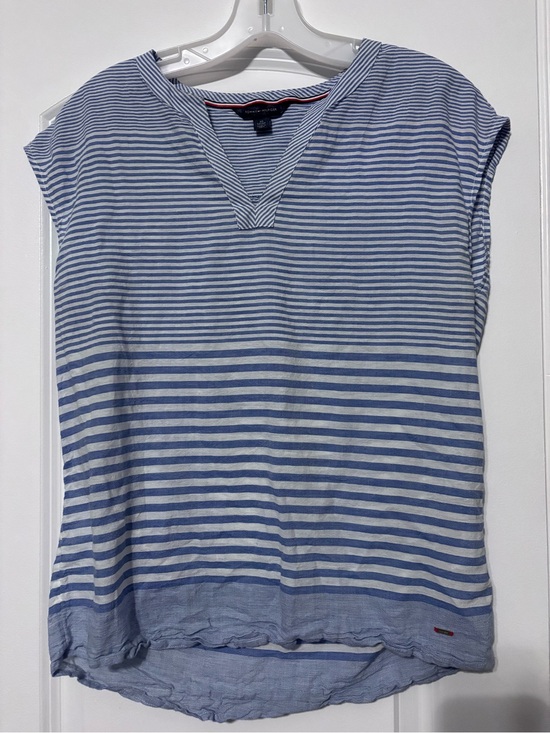 Tommy Hilfiger Tops - Tommy Hilfiger 100% Cotton Blue & White Striped V-Neck Top Size XS